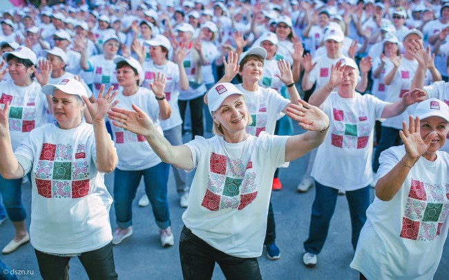 Более 10 тысяч участников проекта «Московское долголетие» посещают танцевальные онлайн-занятия