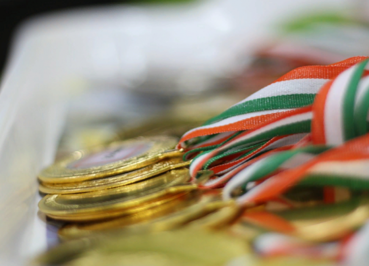 В 2020 году московские школьники завоевали 17 наград международных олимпиад