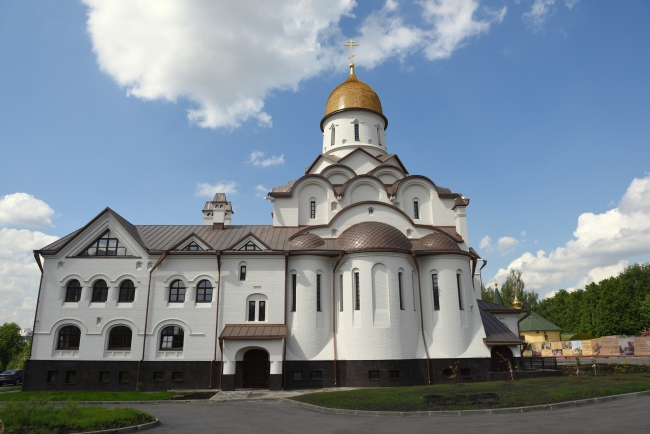 Маски, перчатки, разметка: православные храмы ЗАО готовы открыть двери для молящихся