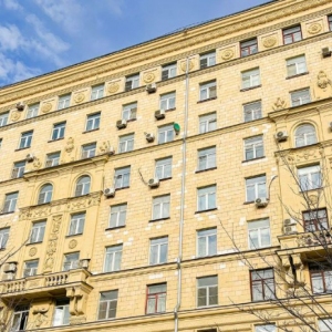 Москвичам рассказали о капремонте дома с медальонами на фасадах в Дорогомилове