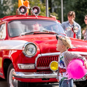 В ритме прошлого века: в ЗАО прошел ежегодный ретрофестиваль