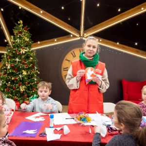 «Зима в Москве» со смыслом: в парках «Фили» и «Никулино» пишут письма на передовую