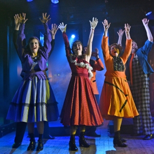 Вальс, коммуналка и молодость: «Покровские ворота» распахнулись в «Театре на Юго-Западе»