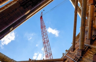 На станции метро «Новорижская» начали сооружать основные конструкции