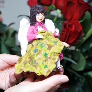 Волонтеров движения «Золотые руки ангела» в Кунцеве с днем Матери поздравили ветераны СВО