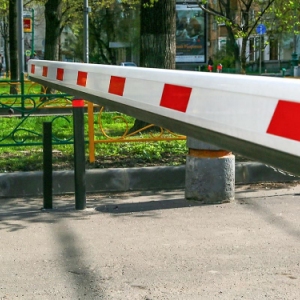 В Дорогомилове демонтировали незаконный шлагбаум