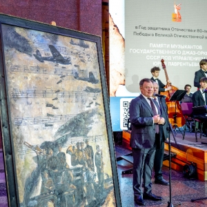 «Их оружием были саксофоны»: Бутман рассказал историю джаз-оркестра, отдавшего жизнь за Родину