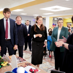 Анастасия Ракова обсудила с экспертами отрасли развитие профессиональной подготовки воспитателей и учителей