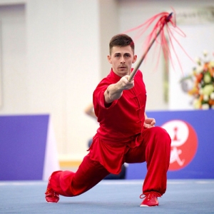 Групповая тренировка по ушу при свечах пройдет в Москве 24 декабря