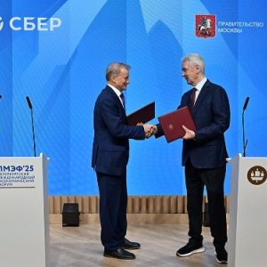 Всесезонный серфинг-центр с океанскими волнами появится в Москве — Собянин
