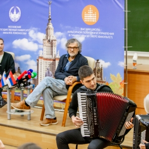 «Снимаю жизнь»: Кустурица поделился творческими планами со студентами МГУ