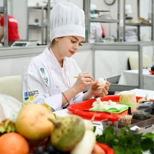 Собянин: Москва помогает с трудоустройством людей с инвалидностью