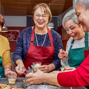 «Долголетов» ЗАО приглашают поучаствовать в новогоднем кулинарном турнире поколений