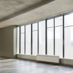 С июля по сентябрь на городских торгах продано более 30 нежилых помещений в ЗАО