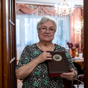 Страницы жизни: ребенок войны Лариса Копина показала семейный альбом