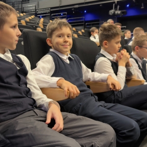 Закулисье вахтанговского: тайны театрального цеха раскрыли кадетам из ЗАО