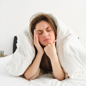 Хуже, чем пьяный за рулем: сомнолог объяснил, почему недосып ведет к авариям и онкологии