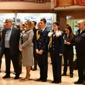 Первый паспорт — первый шаг во взрослую жизнь: в Зале Славы УВД по ЗАО состоялась памятная церемония вручения первых паспортов