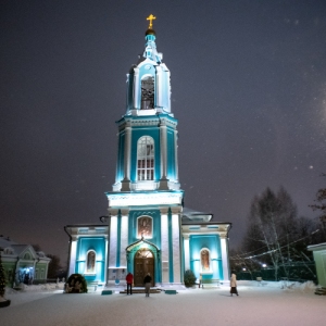 Молитва на холмах: в церкви в Крылатском встретили Рождество 2026