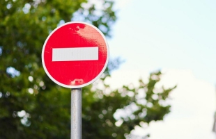 С 1 апреля на некоторых участках дорог ЗАО ограничат движение транспорта