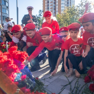 В Фили-Давыдкове открыли памятник генералу Николаю Ватутину