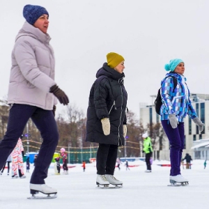 На катках фестиваля «Московские сезоны» в ЗАО проводятся тренировки по фигурному катанию