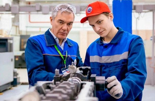 Победители регионального этапа конкурса «Мастер года — 2026» проведут уроки в МОК «Запад»