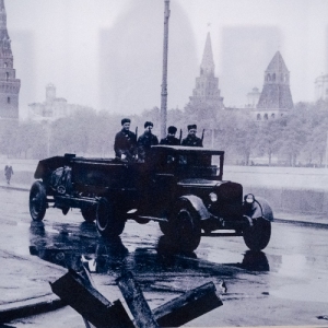 Майор подземки и каллиграфия: хроники непокоренной Москвы на выставке в ЗАО