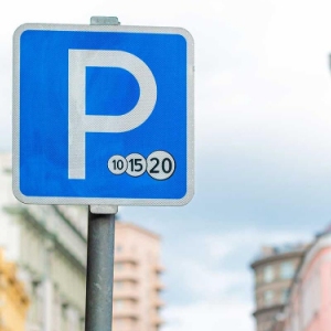 Собянин: Парковка на улицах Москвы 12–14 июня будет бесплатной