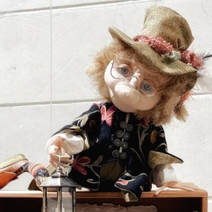 Выставка текстильно-каркасных кукол открылась в «Мастерской Петра Фоменко»