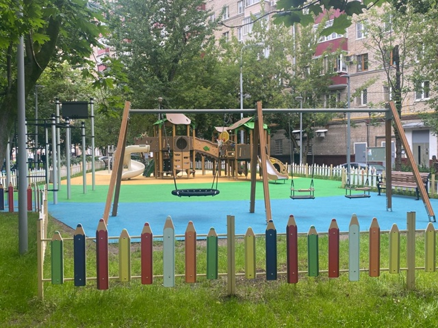 Завершено обновление дворовой территории в районе Дорогомилово
