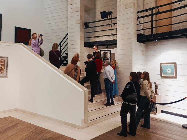 В «Мастерской Фоменко» пройдет блок кураторских экскурсий по выставке «Театральный консилиум»