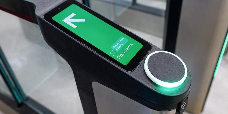 Собянин: Оплата по биометрии появится в наземном городском транспорте