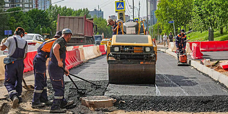 На западе Москвы в 2025 году обновят 94 улицы