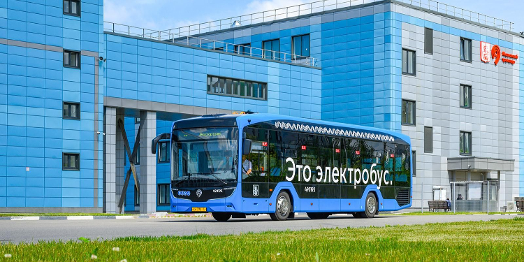 На маршрут №720, проходящий через Западный округ, вышли электробусы