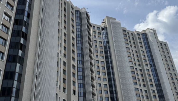 В жилом комплексе «Квартал Триумфальный» начались кровельные работы