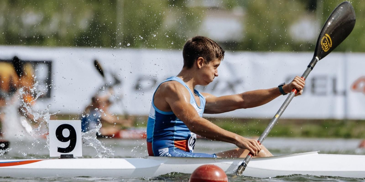 На Гребном канале в Крылатском проходит чемпионат России по гребле на байдарках и каноэ
