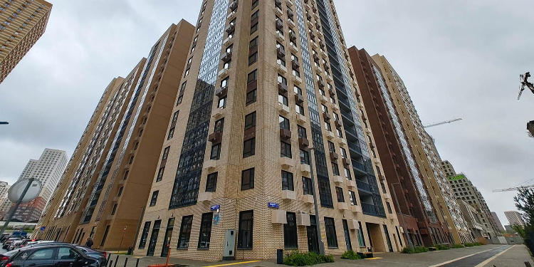 В районе Очаково-Матвеевский выставлены на продажу два коммерческих помещения