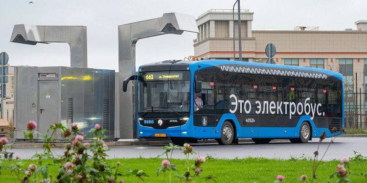 Рядом с кластером «Ломоносов» в ЗАО открыли новую разворотную площадку для электробусов