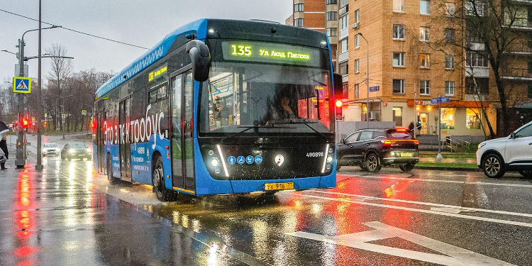 Новые выделенные полосы появятся на западе Москвы с 13 декабря