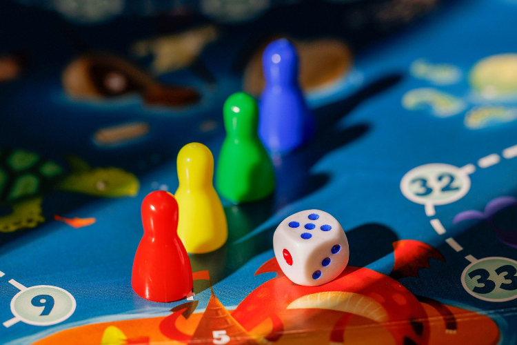 Парки «Фили» и 50-летия Октября проведут в выходные мастер-классы и сеансы настольных игр