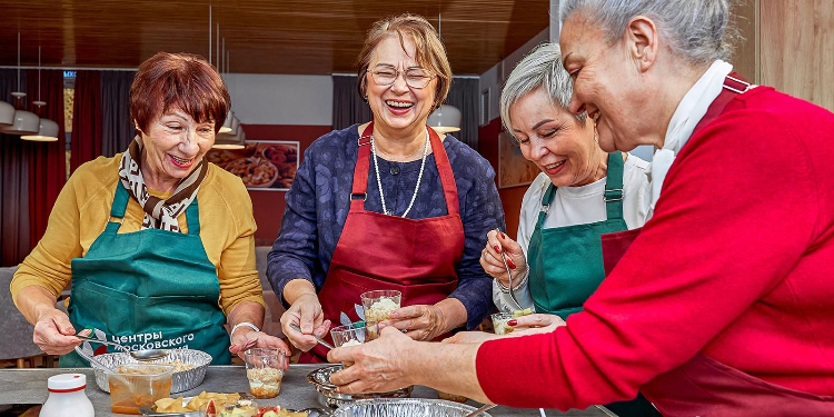 «Долголетов» ЗАО приглашают поучаствовать в новогоднем кулинарном турнире поколений