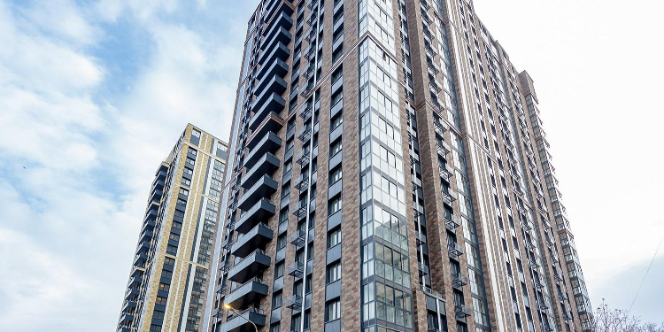 На западе Москвы ввели в эксплуатацию два проблемных жилых комплекса
