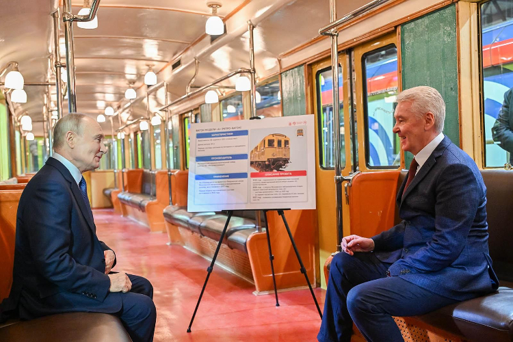 Тестирование беспилотного поезда метро без пассажиров стартовало в электродепо «Аминьевское»