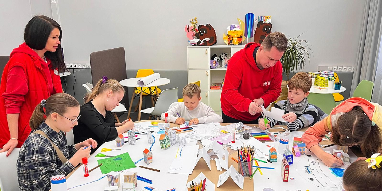 В районе Филевский Парк провели мастер-класс по урбанистике для детей участников СВО