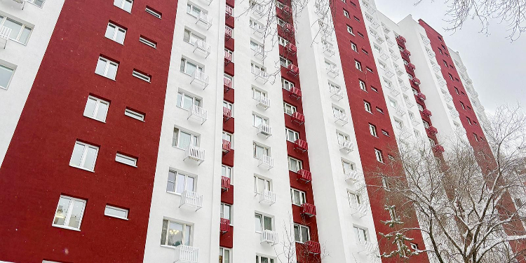 В районе Филевский Парк три жилых здания обновили по технологии «мокрый фасад»