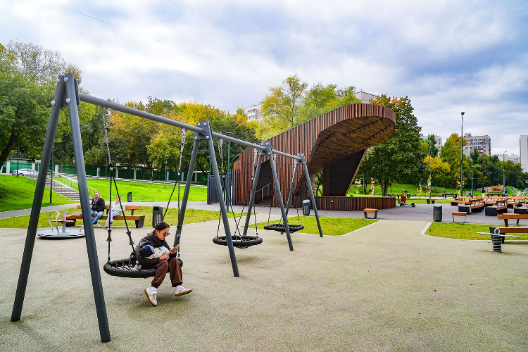 Собянин рассказал о благоустройстве общественных пространств на западе Москвы