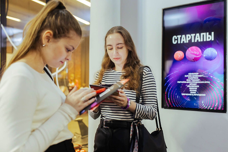 Консультации и мастер-классы ждут молодежь на карьерном форуме в Москве — Сергунина