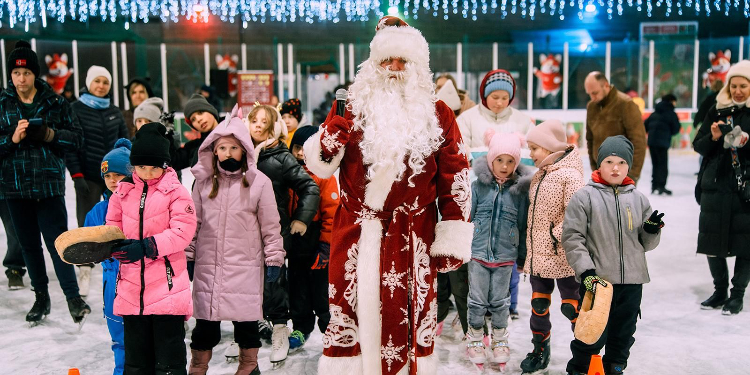 В ЮАО прошла новогодняя елка для детей участников СВО