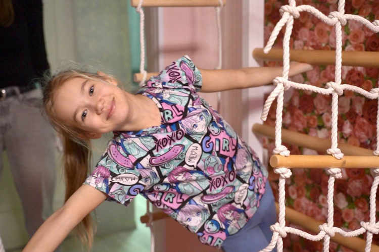 Собянин исполнил мечту девочки из Луганска в рамках «Елки желаний»